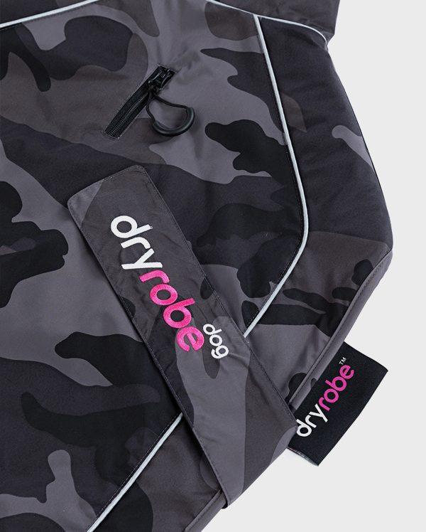 dryrobe Dog - Black Camo Pink - Image 5